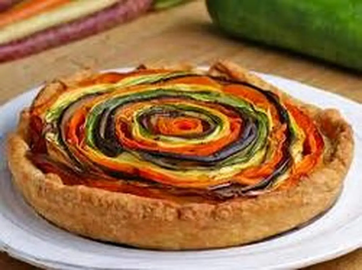 طرز تهیه تارت رنگین کمان سبزیجات و سس پستو + فیلم