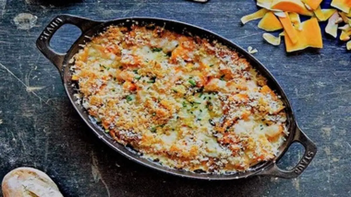 طرز تهیه گراتن مرغ و قارچ با پنیر، در فر و بدون فر