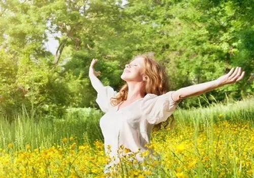  ۸ عادت روزانه عالی برای داشتن حالِ خوب
