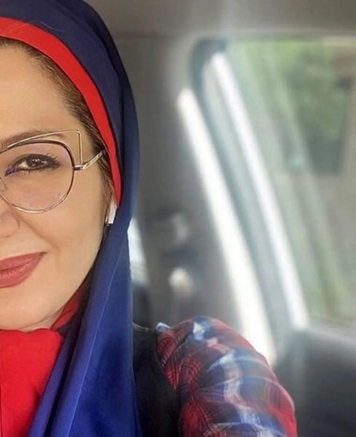 سلفی خاله شادونه + عکس