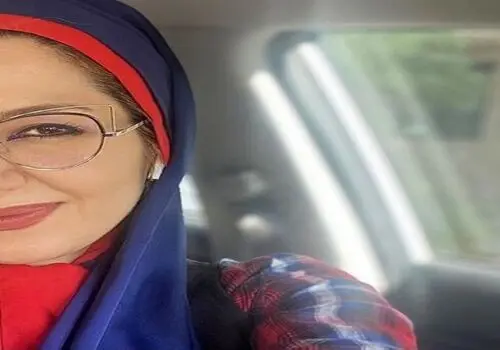 عکس شیک از خاله شادونه در جشن تولدش