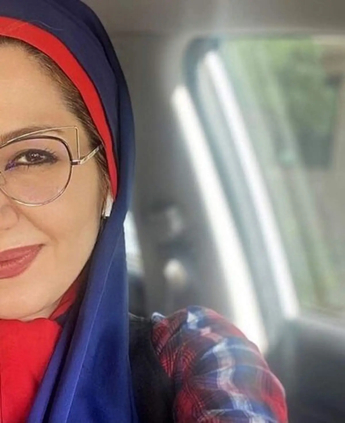 سلفی خاله شادونه + عکس