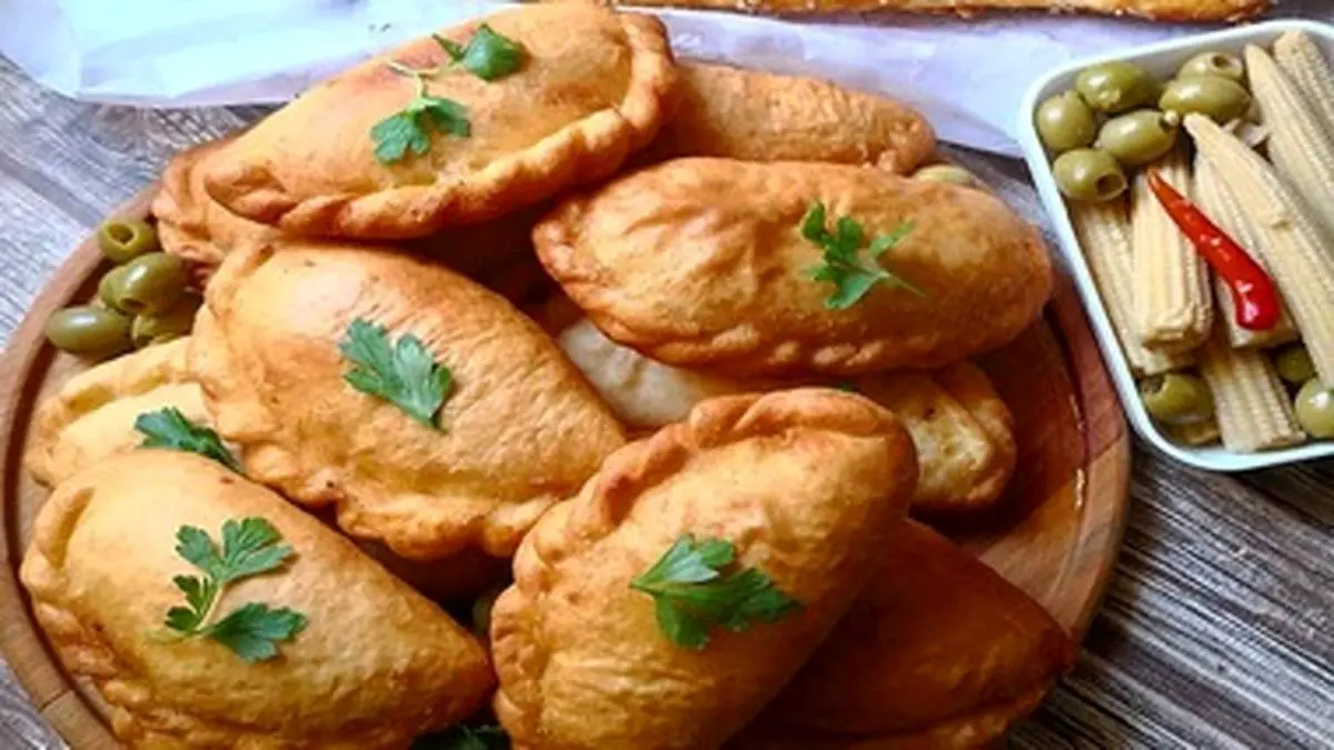 طرز تهیه پیراشکی سیب زمینی در کمتر از ۳۰ دقیقه