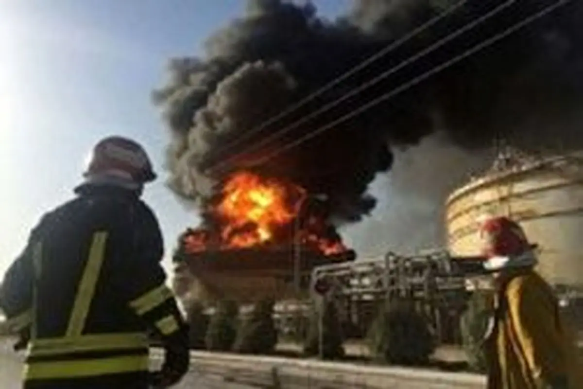 لحظه انفجار شدید در واحد آروماتیک پتروشیمی بندر امام(ره)+ فیلم