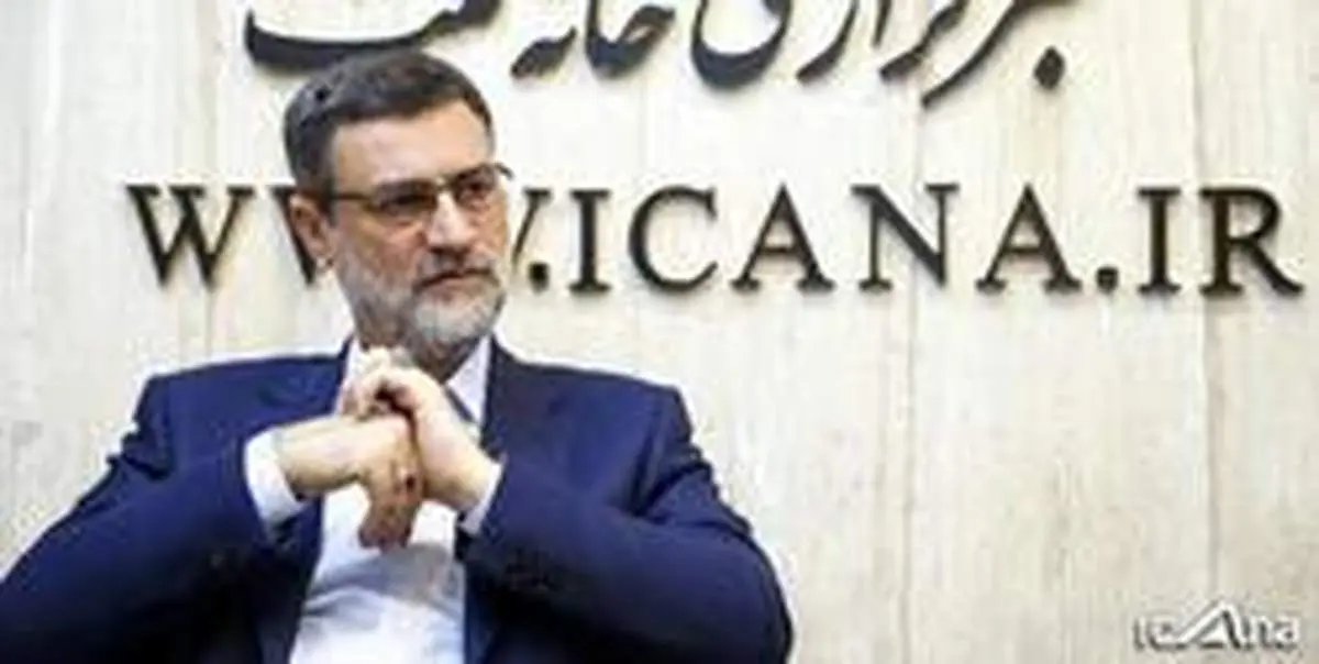 بازدید نایب رئیس مجلس از کارخانه گروه داروسازی کیمیافام/ بررسی روند تولید نسل جدید محصولات ضدعفونی بدون الکل