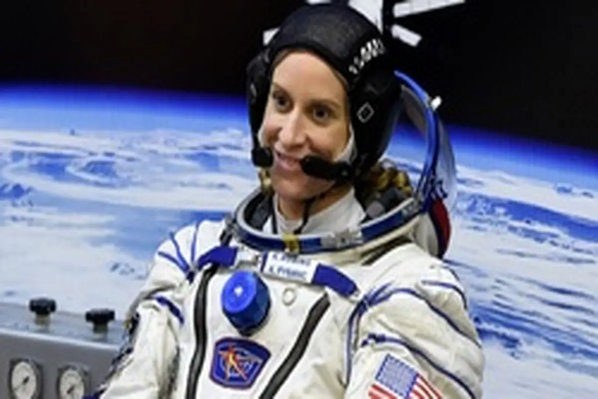 فضانورد ناسا رأی خود را از فضا به صندوق انداخت+ عکس