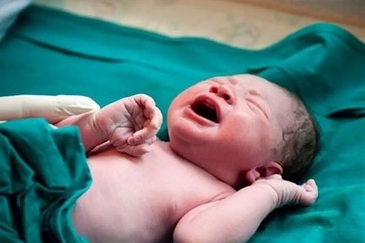 تولد نوزاد از مادر ۱۵ ساله مبتلا به کرونا در اردبیل