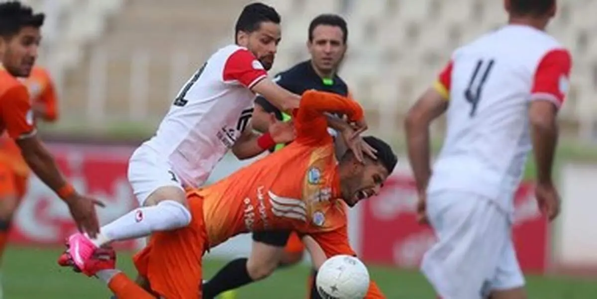 توقف پرسپولیس ۱۰ نفره در خانه سایپا