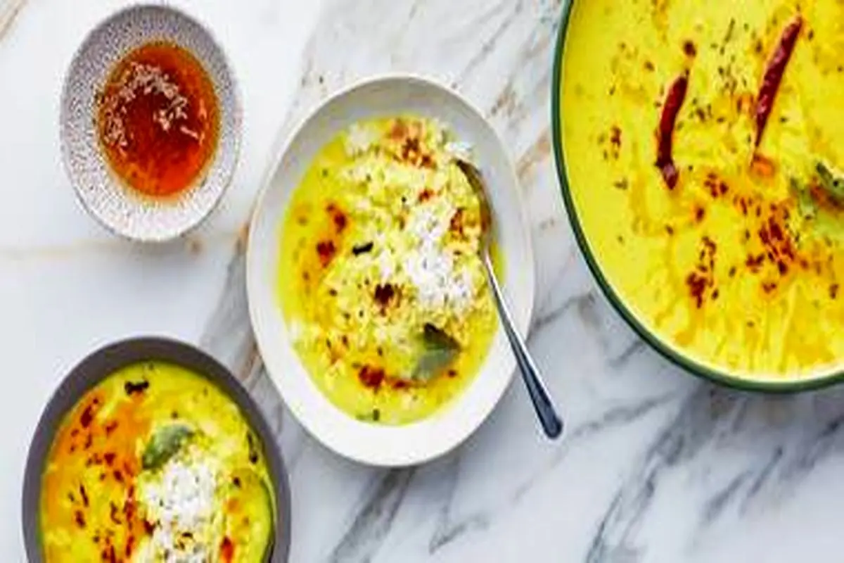 طرز تهیه سوپ هندی ماست گوجراتی تند
