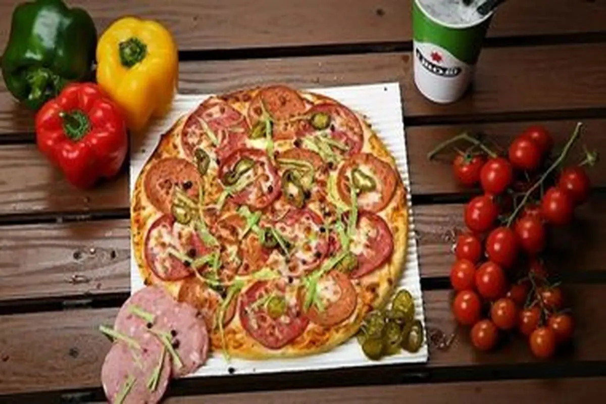 طرز تهیه پیتزا با سس فرانکفورتر، غذای آلمانی