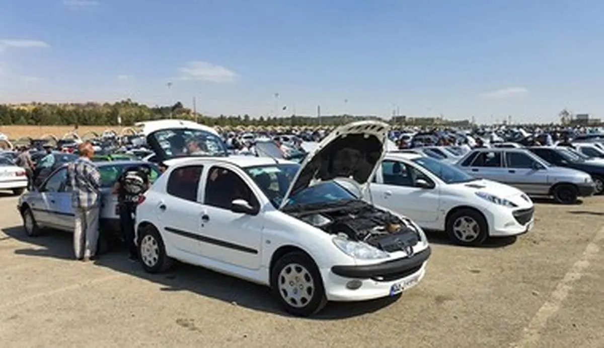 سقوط شدید قیمت خودرو داخلی در ۲۸ آبان ۹۹