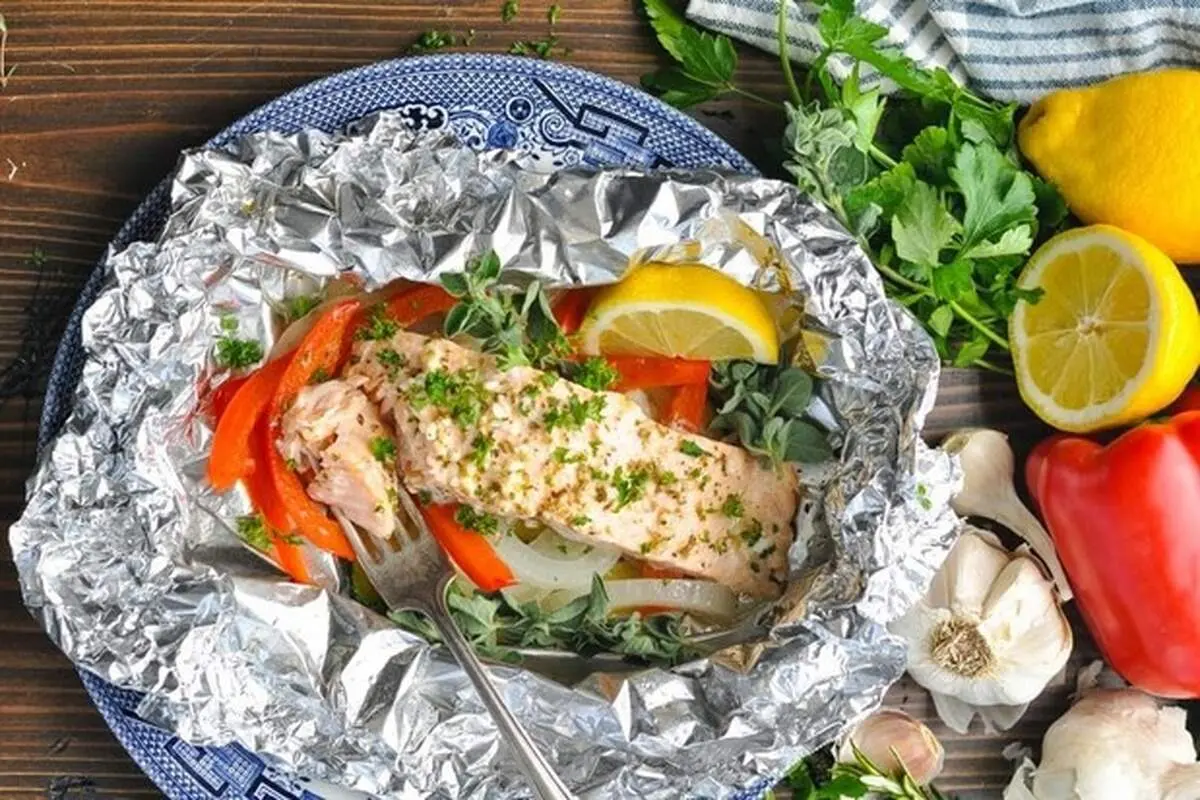 طرز تهیه فیله ماهی در فویل برای ۲ نفر