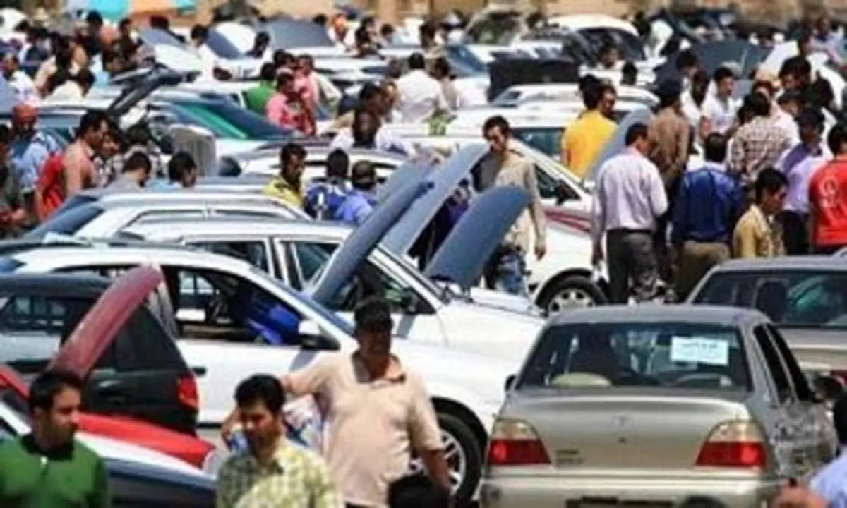 آخرین قیمت‌ها در بازار خودرو/پراید ۱۱۱ به ۱۲۵ میلیون رسید