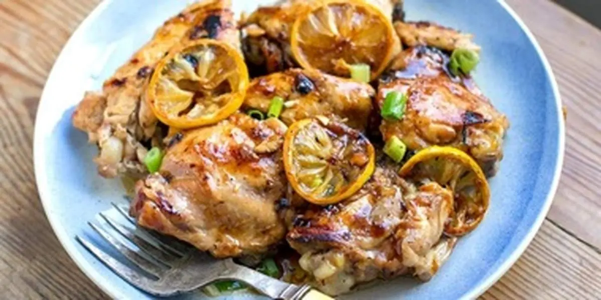 طرز تهیه خوراک مرغ عسلی در فر