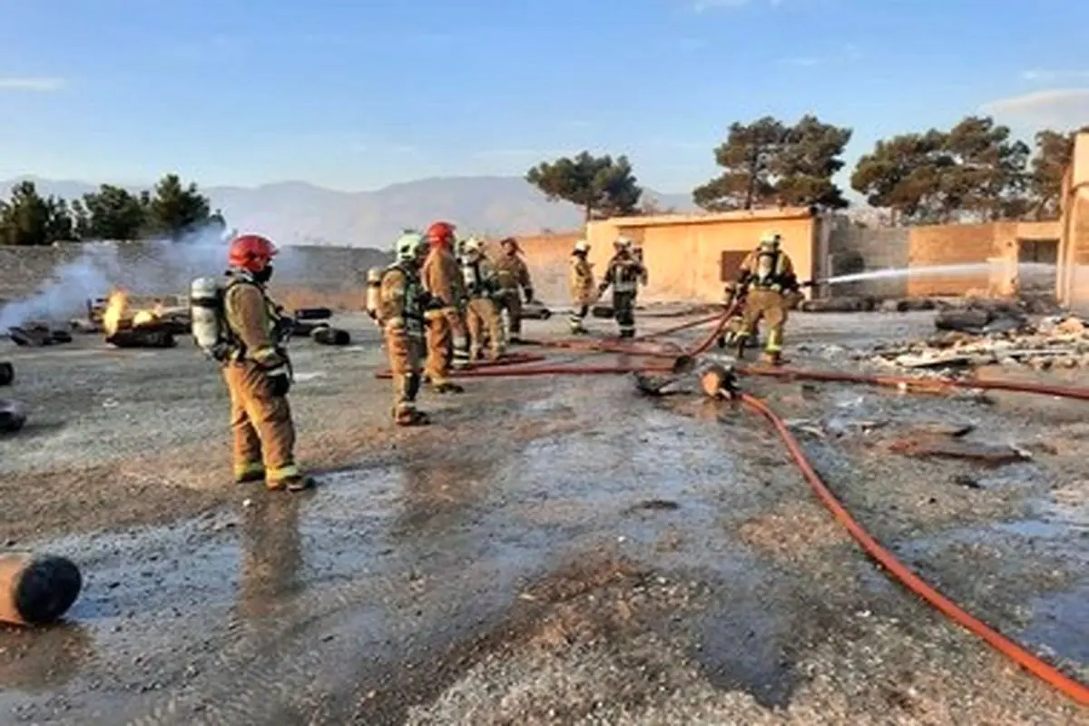 آتش‌سوزی گسترده و مرگ‌بار در بلوار کرمان خودرو  + فیلم