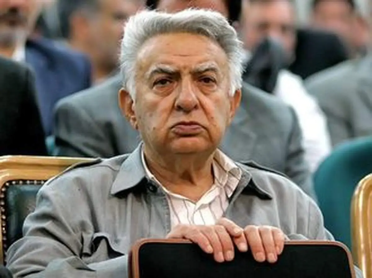 به من لقب حزب‌اللهی لیبرال‌ها را داده بودند!