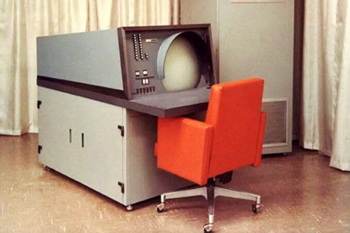 یک کامپیوتر قدیمی در سال ۱۹۵۸! + عکس