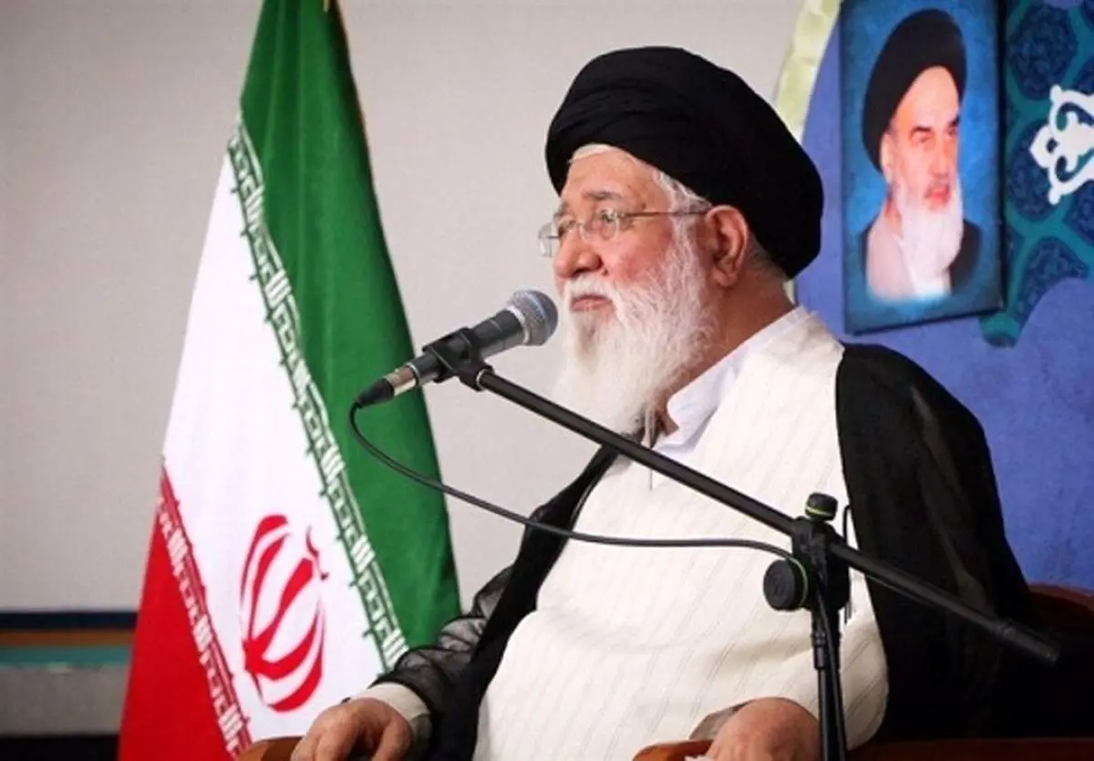 علم الهدی: گول یک عده کاسبکار سیاسی را در این کشور نخورید