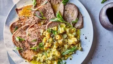 طرز تهیه خوراک زبان با سس قارچ و پوره سیب ‌زمینی