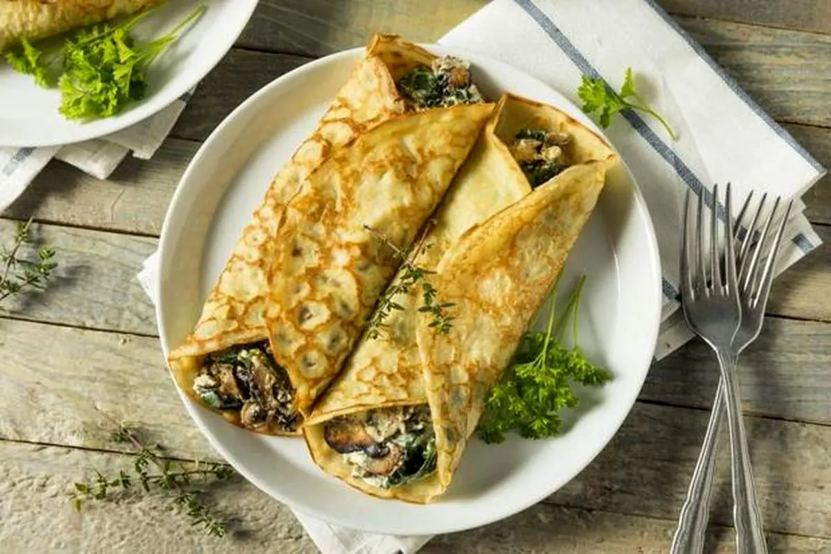 طرز تهیه کرپ اسفناج با پنیر پراتو