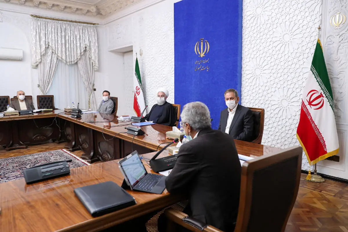 روحانی: برای جهش صادرات روزانه نفت برنامه‌ریزی شد/ آب و گاز اقشار کم‌درآمد چگونه رایگان می‌شود؟