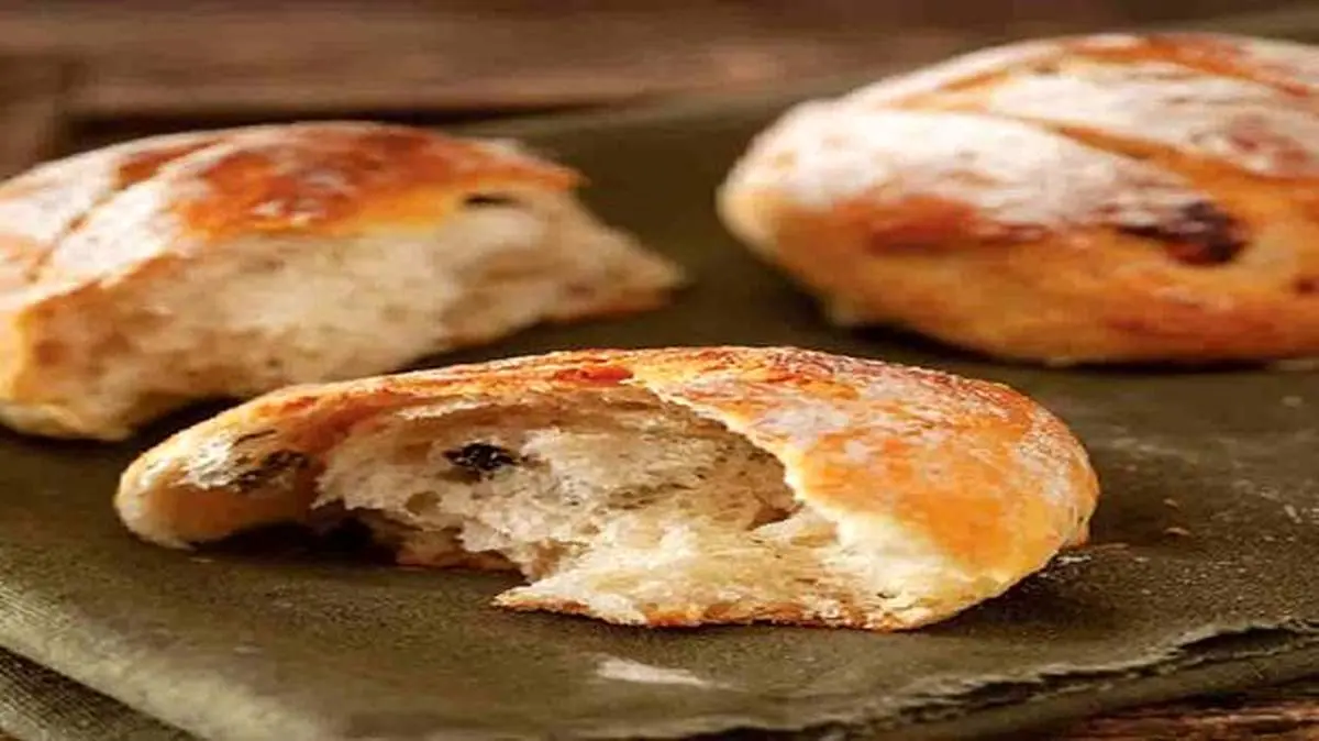 طرز تهیه رول ‌های زیتون و پنیر فتا