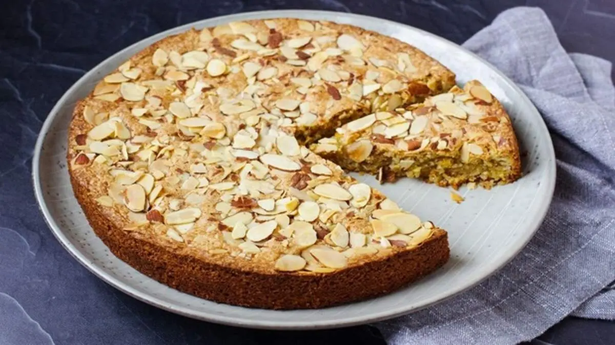 طرز تهیه کیک اسفنجی بادامی بدون آرد و گلوتن