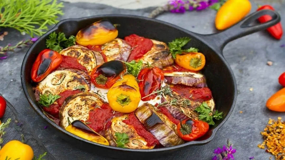 طرز تهیه انواع یتیمچه با سیب زمینی و بادمجان