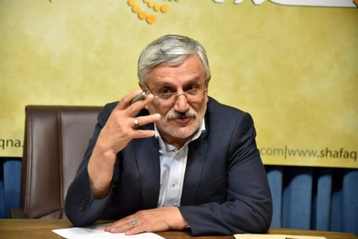 حسن روحانی از حکم حکومتی استفاده میکند؟