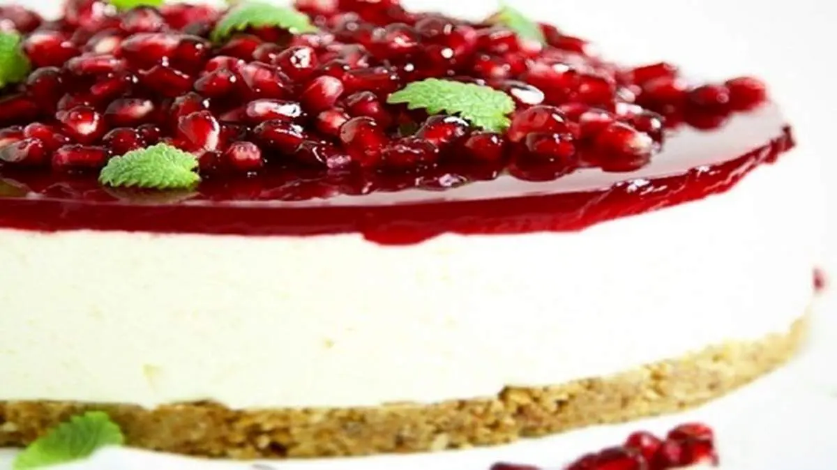 طرز تهیه چیزکیک انار خوشمزه برای شب یلدا