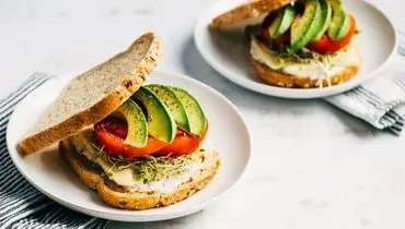 طرز تهیه ساندویچ کلاب سبز، میان وعده مقوی