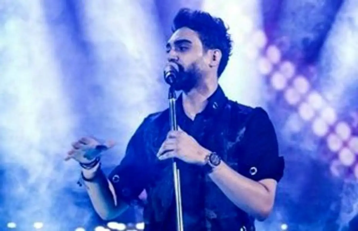 لبخند کوچک «سینا درخشنده»+ عکس