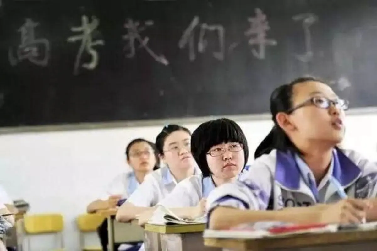 نمونه مجازات‌های سنگین در مدارس چین+ فیلم