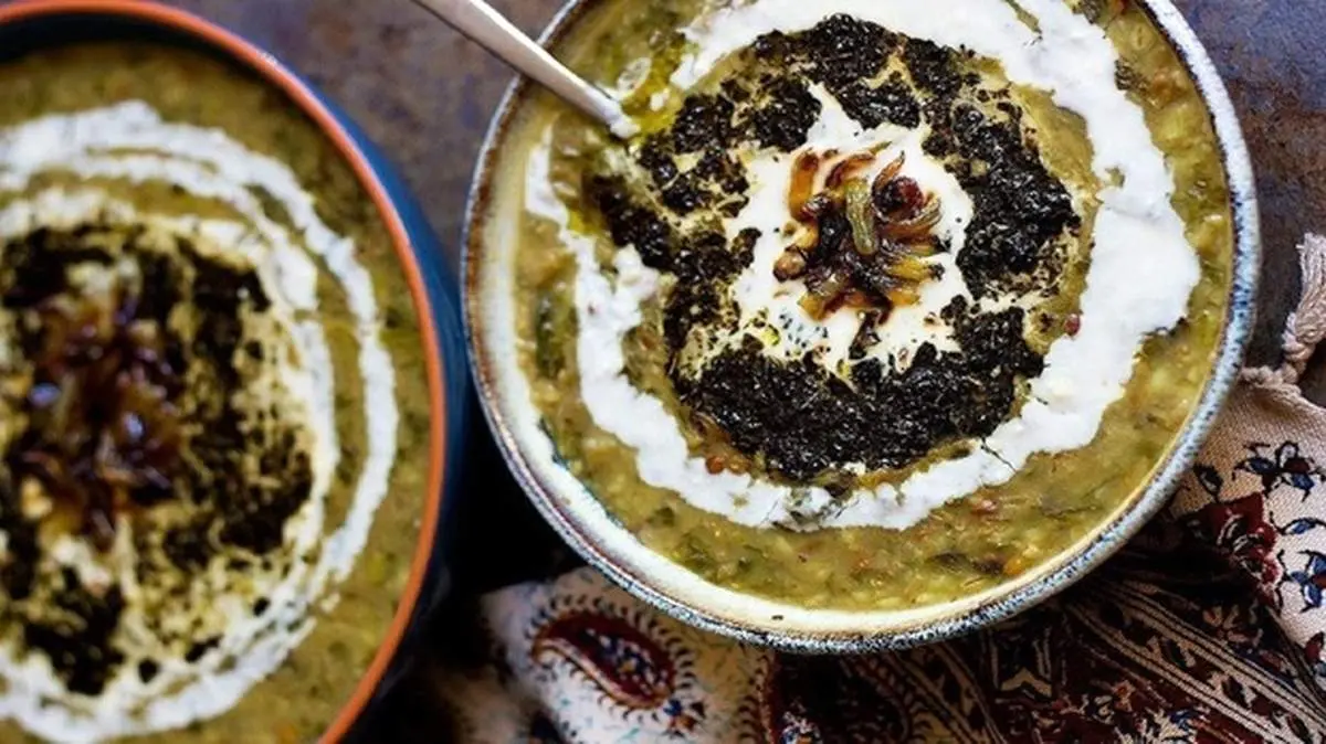 طرز تهیه آش بادمجان خوشمزه و متفاوت