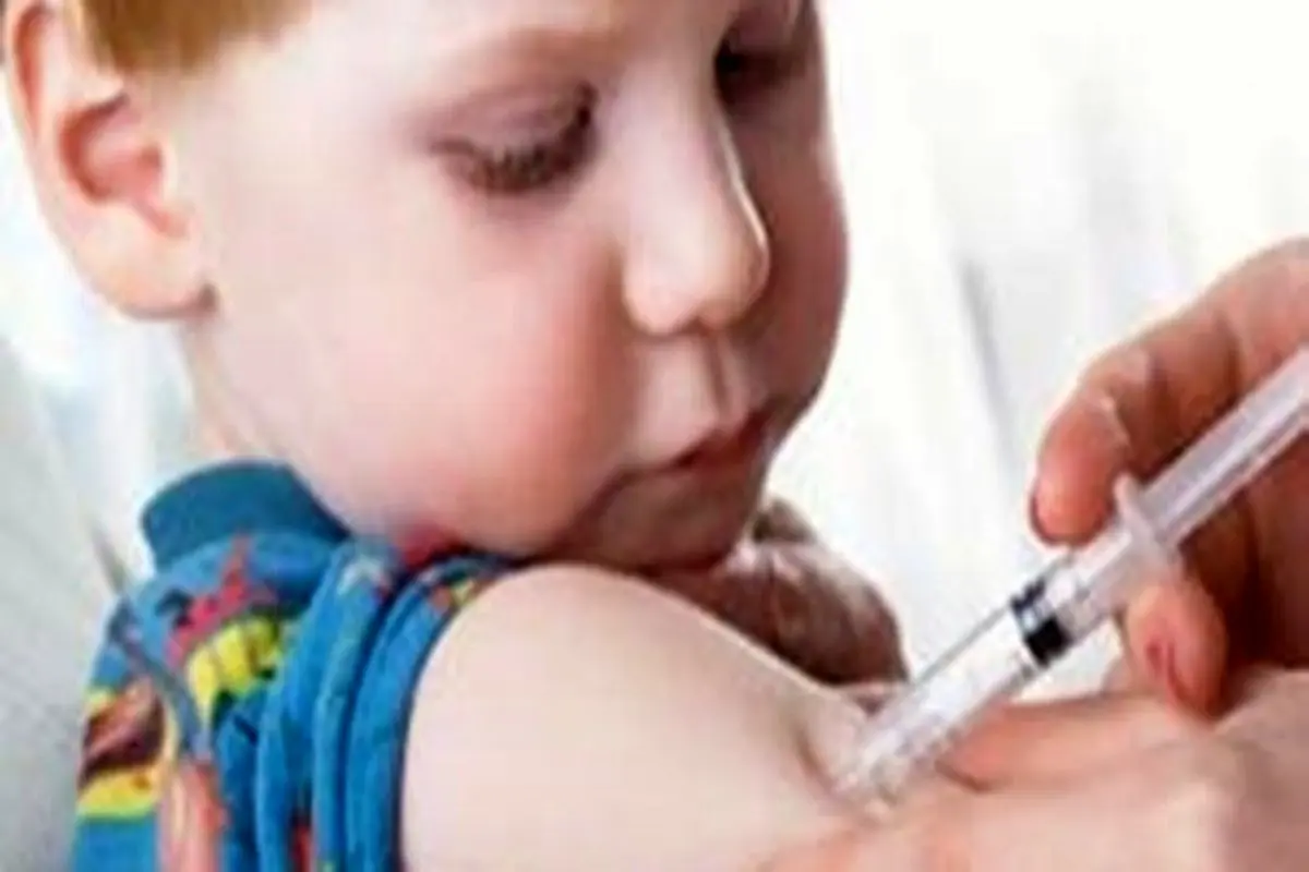 توزیع واکسن آنفلوآنزا در داروخانه مرکزی هلال احمر/ کدام افراد باید واکسن تزریق کنند؟