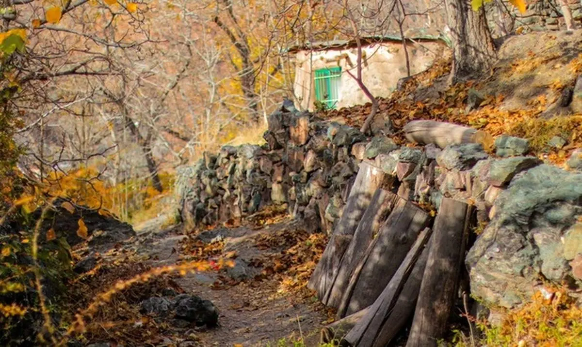 پاییز در روستای گردشگری دزگ