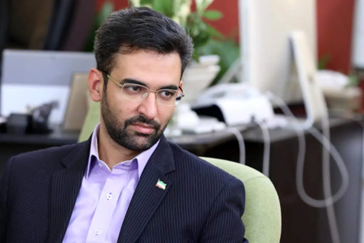 روایت آذری جهرمی از آخرین تلاش‌های یک اتاق فکر برای فیلترینگ اینستاگرام