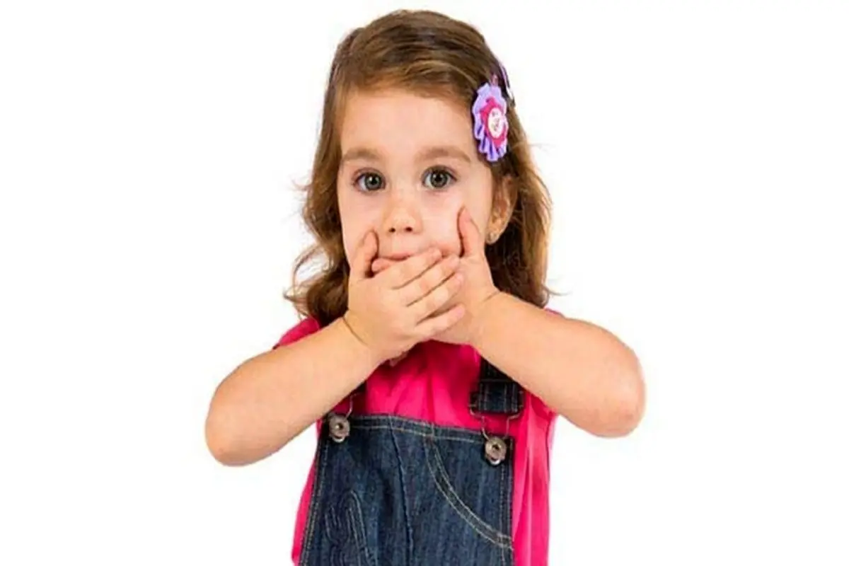 علت بوی بد دهان کودک چیست؟ + روش های درمان