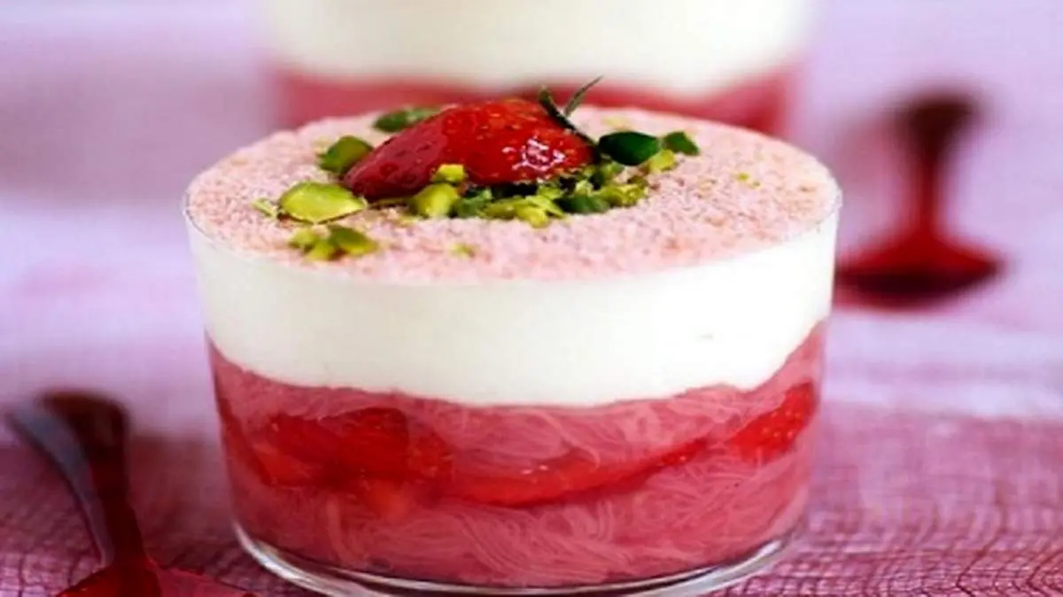 طرز تهیه ژله فالوده بستنی، دسر خاص و متفاوت