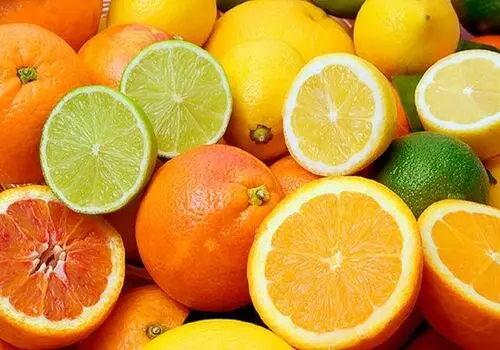 بوی بد عرق ناشی از کمبود کدام ویتامین است؟