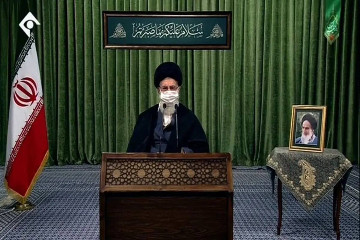 ترجمه آیه نصبشده بر کتیبه حسینیه امامخمینی (ره) در سخنرانی رهبر انقلاب به مناسبت ولادت حضرت زینب (س)
