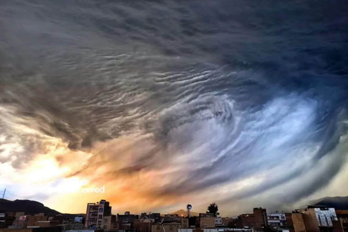 گزارش تصویری از ابر‌هایی عجیب در آسمان ایذه + فیلم