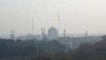 هشدار آلودگی هوا در ۸ کلان شهر و توصیه به بیماران ریوی / یخ‌بندان و سرما در ۲۵ استان