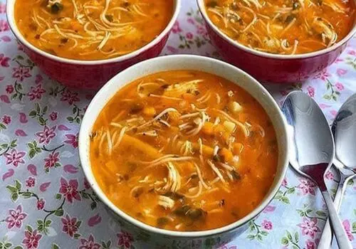 طرز تهیه سوپ ورمیشل خامه‌ای؛ انتخابی مناسب برای روزهای پاییزی

