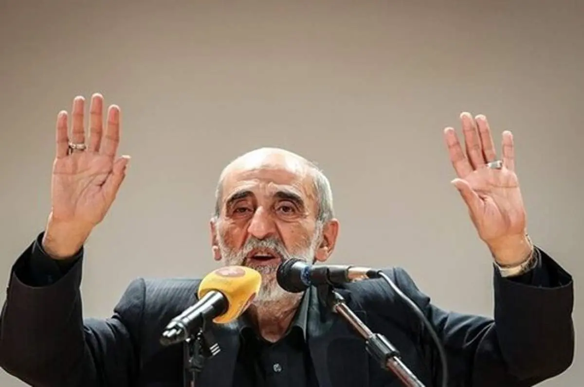 حسین شریعتمداری: کروبی با سران فتنه متفاوت است