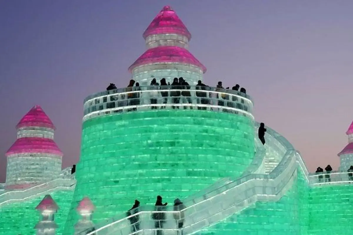 تصاویر دیدنی از جشنواره یخی در چین