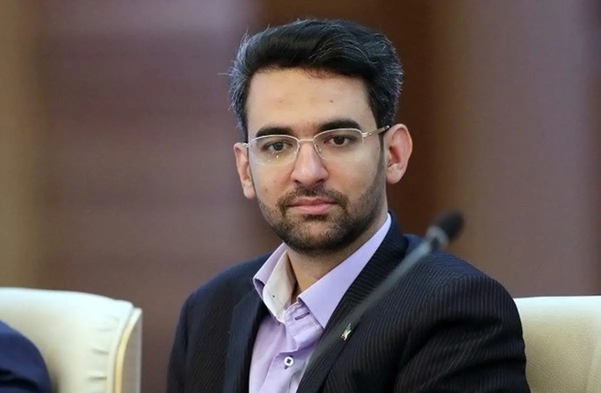 آذری جهرمی: به تمامی دانشجویان سراسر کشور، اینترنت رایگان اهدا می‌شود