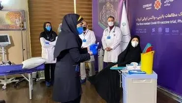 اولین، دومین و سومین داوطلب دریافت واکسن کرونای ایرانی را بشناسید؟+عکس و فیلم/ نمکی: ۱۰۰ سال است که در منطقه واکسن ساز هستیم
