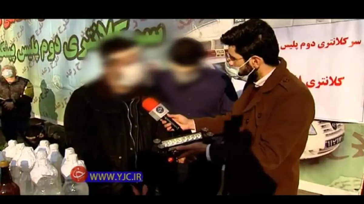 فروش مواد مخدر با چراغ گردان پلیس + فیلم