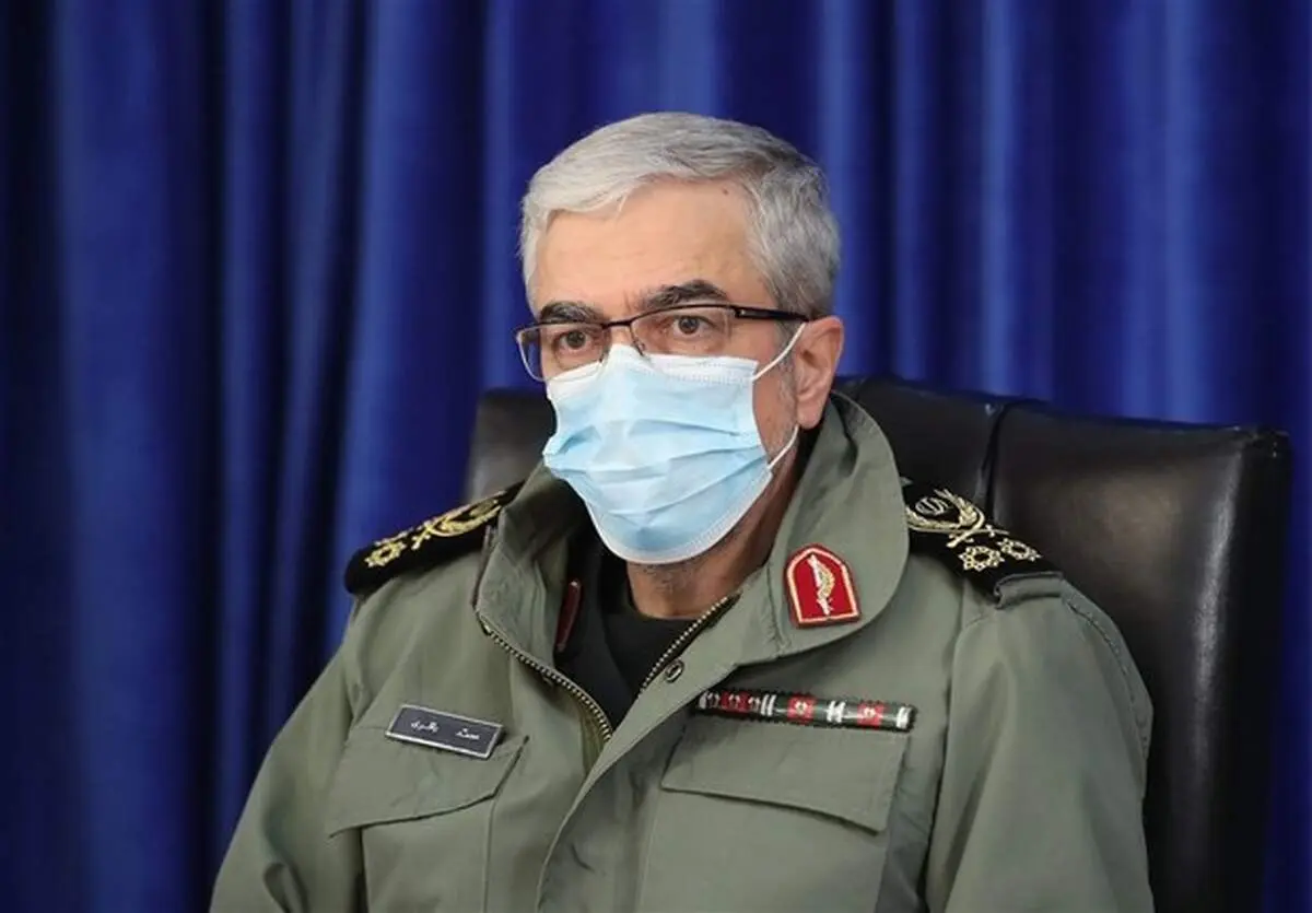 رونمایی از خط تولید محصولات الکترونیکی راهبردی در صنایع الکترونیک وزارت دفاع